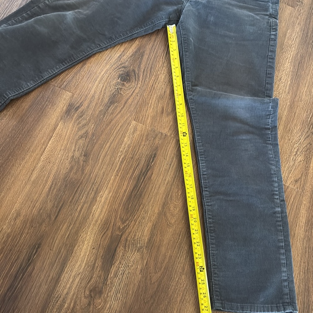 J. Crew Men's Dark Gray Straight Jeans - Picture 4 of 8